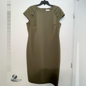 Liz Claiborne, Olive green midi work dress